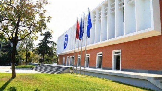 PD: Një në tre tendera në Shqipëri jepen pa garë, qeveria kampione për vjedhjen e taksave