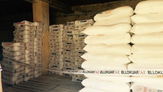 AKU bllokon në doganën e Kapshticës 10 ton miell gruri, vinte nga Greqia