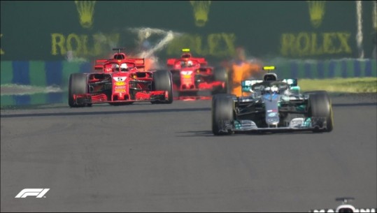 Hamilton i pari edhe në Hungari, podiumi mbushet nga dy makinat e Ferrari-t