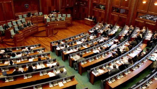 Prishtinë, nesër debati parlamentar për dialogun me Serbinë, opozita kundër Thaçit 