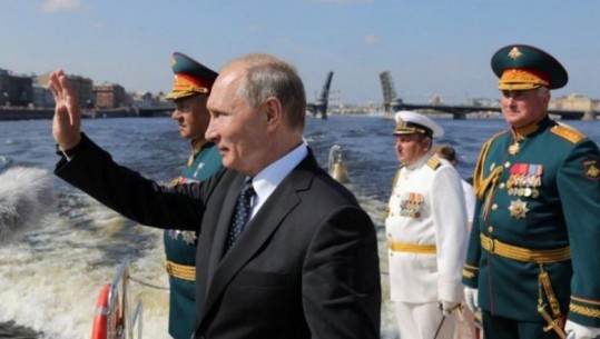 Rusi, Putin krijon drejtori për të politizuar ushtrinë