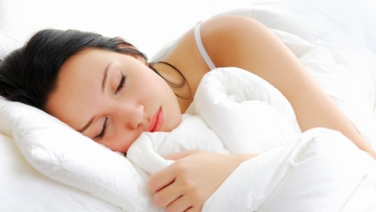 Sa orë duhet të flemë? Rëndësia e gjumit në mirëqënien tonë