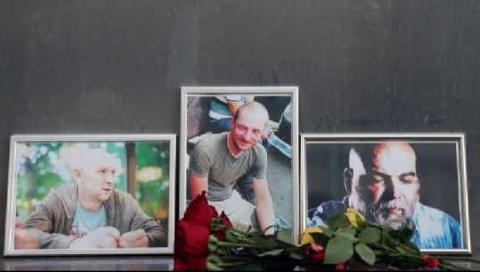 Po xhironin një film dokumentar për paramilitarët rusë, vriten tre gazetarë në Afrikën e Jugut (FOTO)