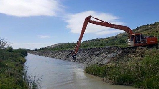 Ndoti detin me ujërat e kanalit, në hetim punonjësja e firmës së ndërtimit në Durrës