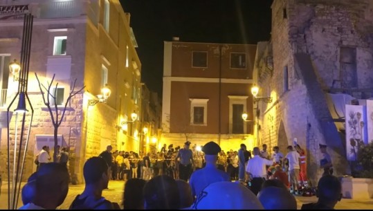 EMRI/ Panik në Bari të Italisë, 24-vjeçari shqiptar ekzekutohet me dy plumba në mes të sheshit (VIDEO)