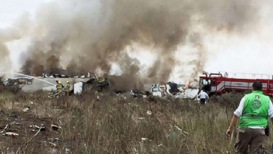 Ulërima dhe tmerr/ Momentet në bord kur po rrëzohej avioni me 103 pasagjerë (Video)