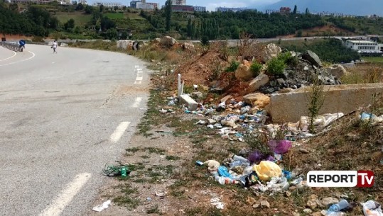 Fluks pushuesish nga Kosova, Rruga e Kombit e mbushur me mbeturina