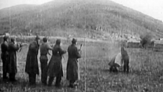Dëshmi tronditëse/ Skënder Dumja: Ushtarakë e klerikë u varrosën të gjallë në një kanal (Dokumenti i 1955)