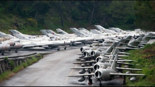 Baza ajrore e NATO-s në Kuçovë alarmon Rusinë, Medvedev: Nuk do rrimë këmbëkryq