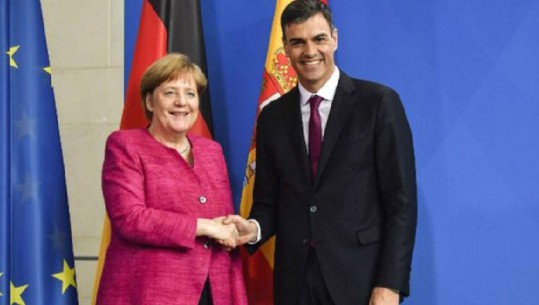 Merkel takim me kryeministrin spanjoll, diskutojnë për çështjen e emigracionit