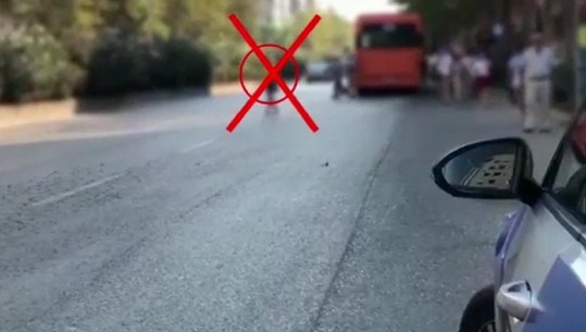 Tiranë/ Policia monitoron kalimin e këmbësorëve, apeli: Sigurohu mirë, mos rreziko jetën! (VIDEO)