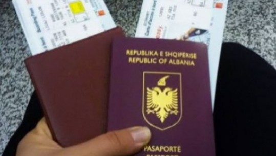Tiranasi tenton të largohet jashtë Shqipërisë me pasaportë false, ‘shtiret’ si holandez, por ‘nuk i ecën’