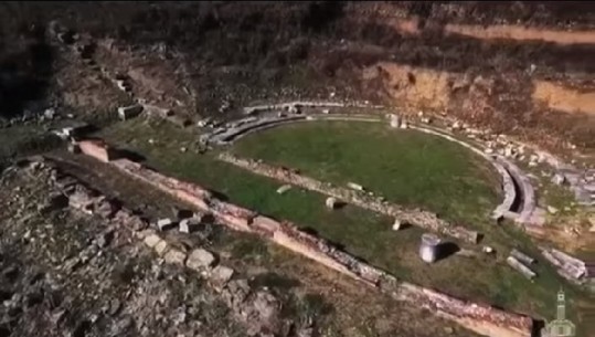 'Kemi gjetur objekte me vlerë të madhe historike', Rama poston video nga gërmimet në Parkun e Finiqit