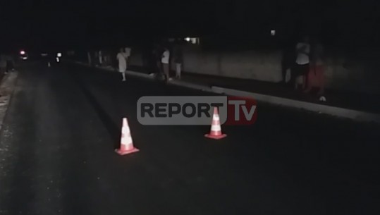 Dëshmitari për REPORT TV: Dy djemtë ishin duke biseduar në trotuar kur i shtypi makina
