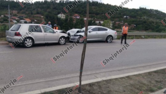 Aksident në Librazhd/ Përplasen dy makina, 5 pasagjerët me dëmtime të lehta, mes tyre 3 maqedonas