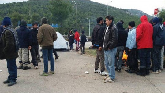 Greqi/ Emigratët protestojnë në rrugë për kushtet e kampeve