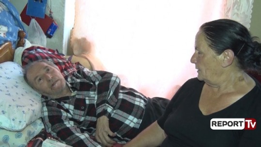 Mjerimi ulet këmbëkryq në Elbasan, i paralizuari apel për ndihmë: Po na zë çatia brenda