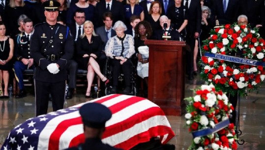 Ceremoni përkujtimore në Kapitol për senatorin John McCain