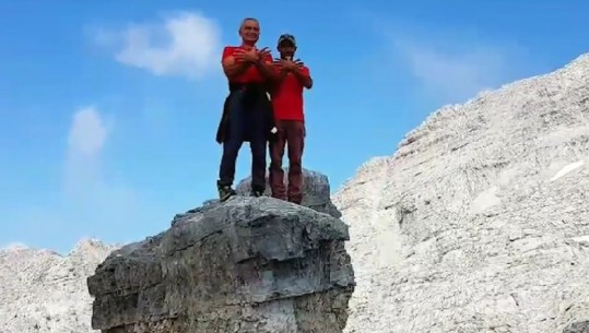 Meta sërish në Alpe, poston videon nga 'E Bukura e Qiellit shqiptar' 