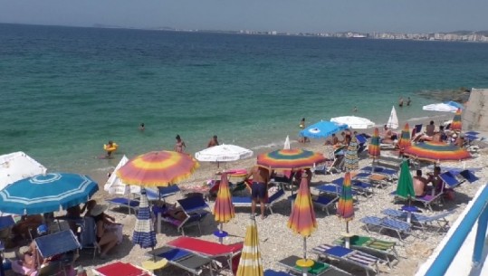 Sezoni turistik vijon ende, pushuesit: Tani është më qetë për të bërë plazh