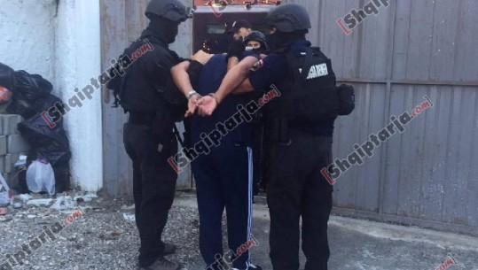 Katër të arrestuarit në Shkodër pas vrasjeve, Gjykata lë në burg tre 'të fortët', njëri lirohet (EMRAT)