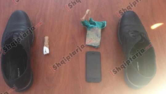 VIDEO-FOTO/ 'Iphone 5' fshehur në këpucë, arrestohet gardiani që tentoi ta fuste në burgun e Fushë-Krujës (EMRI)