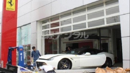 Japoni, uragani 'Jebi' çoi për skrap 51 Ferrari nga 53 që ndodheshin në dyqan
