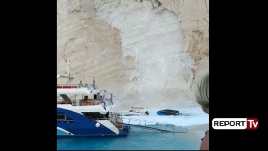 Shkëputet masivi shkëmbor në plazhin grek, lëndohen 7 persona (VIDEO)
