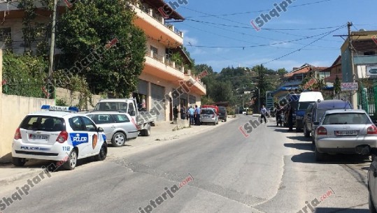 Aksion blic në Vlorë, zbulohet drogë dhe armë, shoqërohet një person (VIDEO-FOTO)