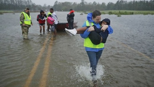 Uragani Florence vazhdon aktivitetin, humbin jetën katër persona, mes tyre edhe një foshnjë