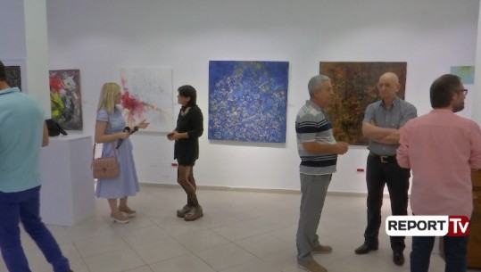 Inaugurohet  TiranArtGallery, Tinamaria Marongjiu: Në këtë hapësirë arti, vend edhe për artistët e rinj