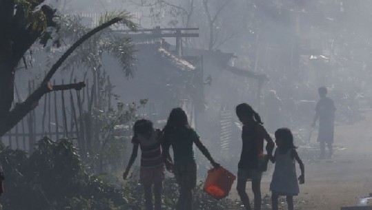Tajfuni Mangkhut në Filipine u merr jetë 16 personave