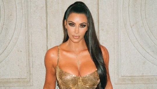 Habit Kim Kardashian publikon foton e këngëtares shqiptare (FOTO)