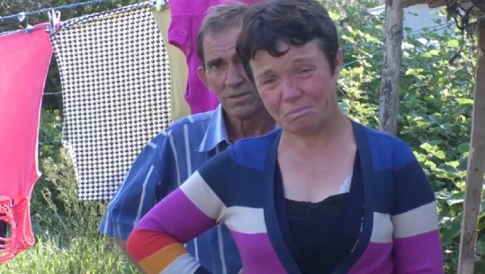 Familja e varfër në Novoselë, prindërit dhe vajza e sëmurë në qiell të hapur 