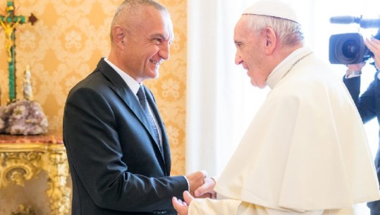 Meta takon Papa Françeskun, mesazhi i Atit të Shenjtë: Mbani të rinjtë në Shqipëri me çdo kusht!