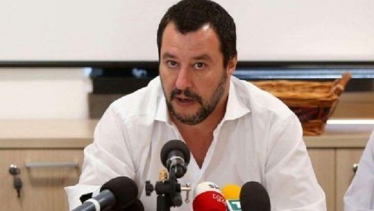 Kreu veprime të turpshme në publik, shqiptari bën që Salvini t'i çojë letër ministrit të Drejtësisë