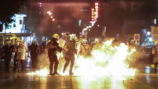 Greqi, protesta të dhunshme u zhvilluan në Selanik dhe Pire