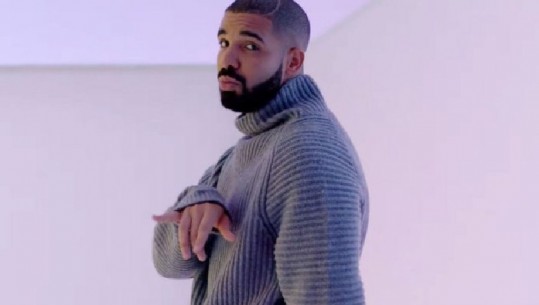 ‘Më përdhunoi dhe më la shtatzënë’, fansja e fiksuar nuk e lë rehat Drake 