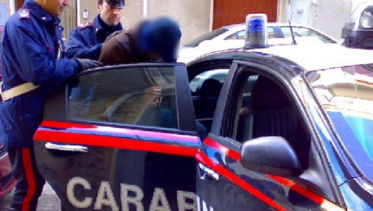 Theu masën e sigurisë, 24 vjeçari shqiptar kapet “mat” në Itali (EMRI)