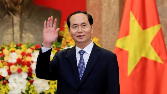 Ndërron jetë në moshën 61 vjeçare, presidenti i Vietnamit