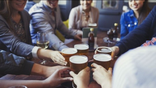 Alkooli vret 3 milionë njerëz në vit raporton OBSH-ja