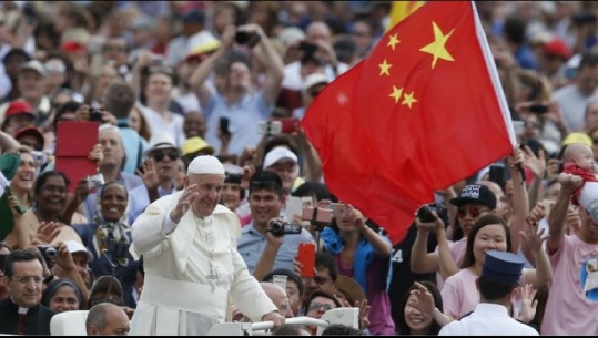 Vatikani nënshkruan marrëveshje historike me Kinën