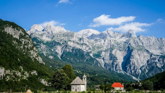 Rama publikon shifrat për rritjen e turistëve të huaj: Këtë vit 17% të huaj më shumë kanë vizituar Shqipërinë