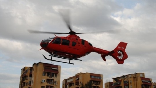 Bulqizë, fëmija rëndë transportohet në Tiranë, mjekët: E goditi makina! Policia: Ka qenë sëmurë