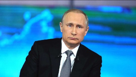 Bie popullariteti i Vladimir Putinit si politikani më i besueshëm në Rusi