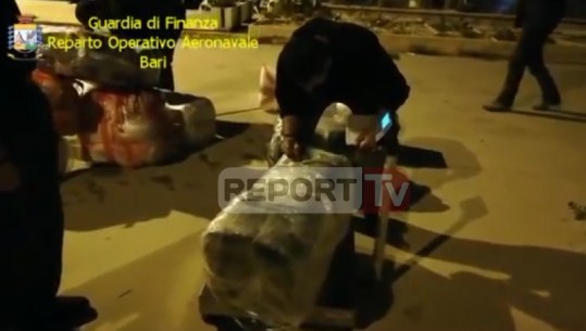 Ndjekje në det në Itali, kapen dy shqiptarë me mbi 500 kg kanabis me vlerë 5 mln euro (VIDEO)