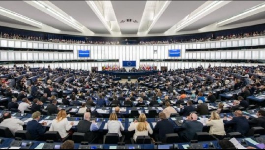 Parlamenti Europian raport për Serbinë, zbulohet qëndrimi për kufirin me Kosovën
