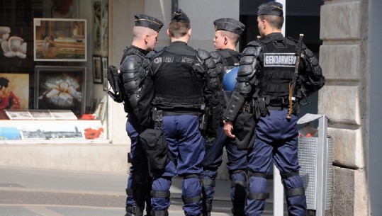Goditet banda shqiptare në Francë, grabitën 98 banesa, u gjendet 2.5 kg ar (Detaje)