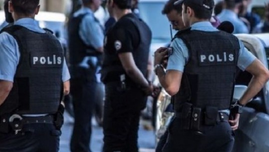 Turqi, Ministria e Punëve të Brendshme pezullon mbi 600 forca të sigurisë
