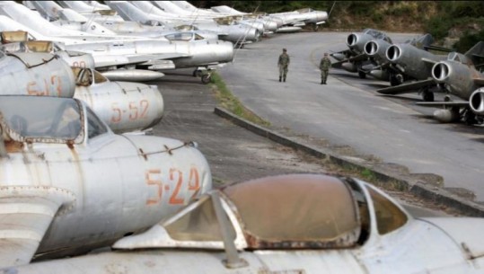 Reuters: 'Varreza' shqiptare e MiG-ëve kthehet në bazë ajrore të NATO-s